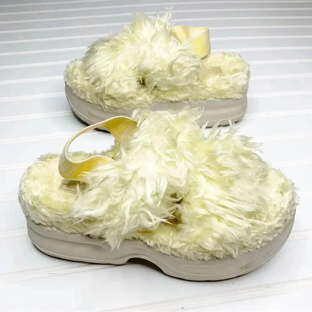 UGG Fluff Sugar Platform Yellow